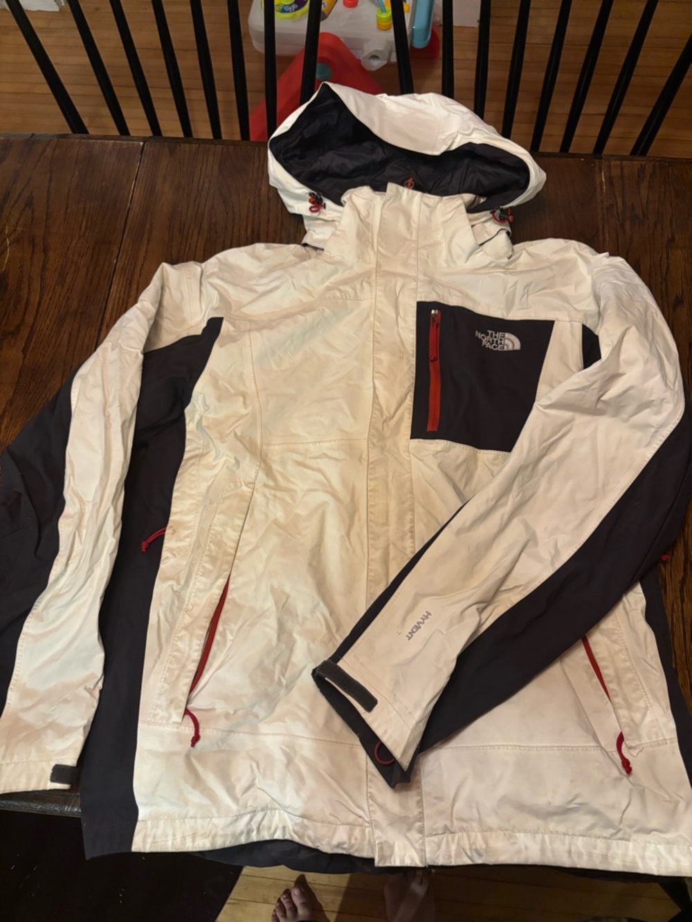 The North Face Men's White and Black Hooded Ski Jacket with Red Accents